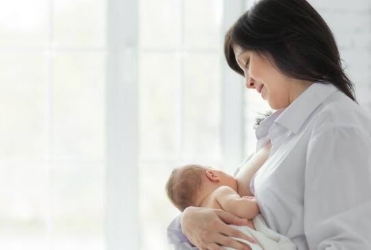 Step-by-step information for breastfeeding after C-section