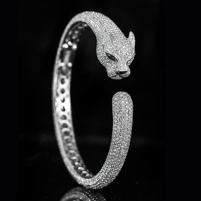 Understanding the ⁤Craftsmanship ⁢Behind the Cartier ⁣Love Bracelet