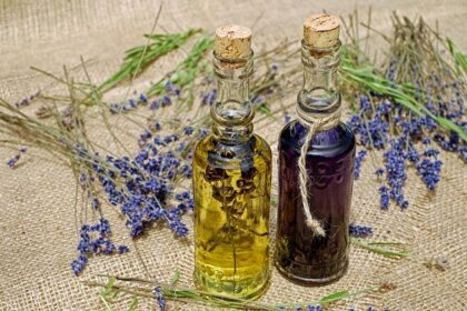 Sports Research MCT Oil vs. Coconut Oil: Which Is Better for Ketosis?